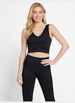 2024人気No.1の Crop Cara Top Factory GUESS | その他