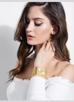 Gold Tone Chain Analog Watch GUESS
