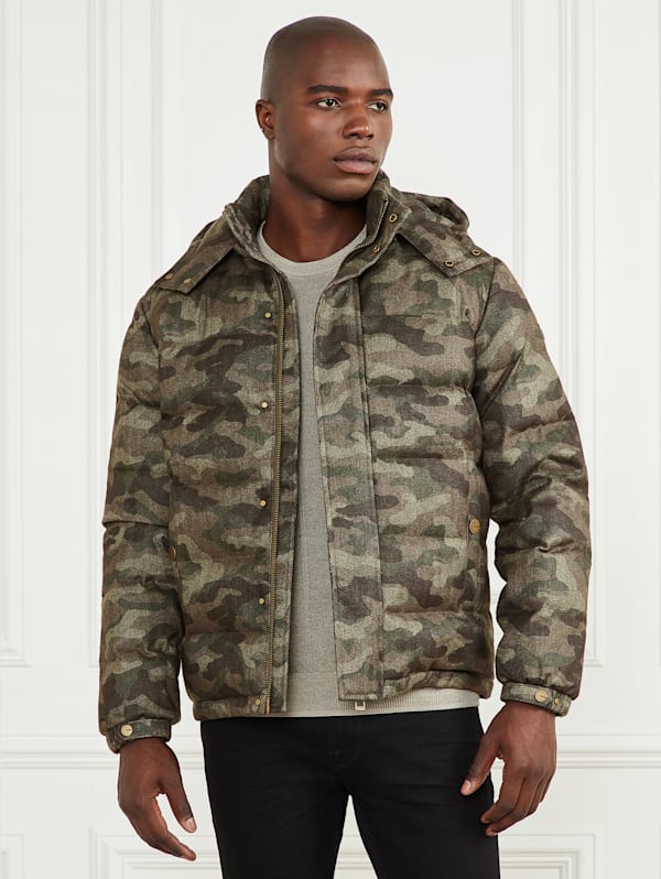 Camo puffer jacket with hood clearance