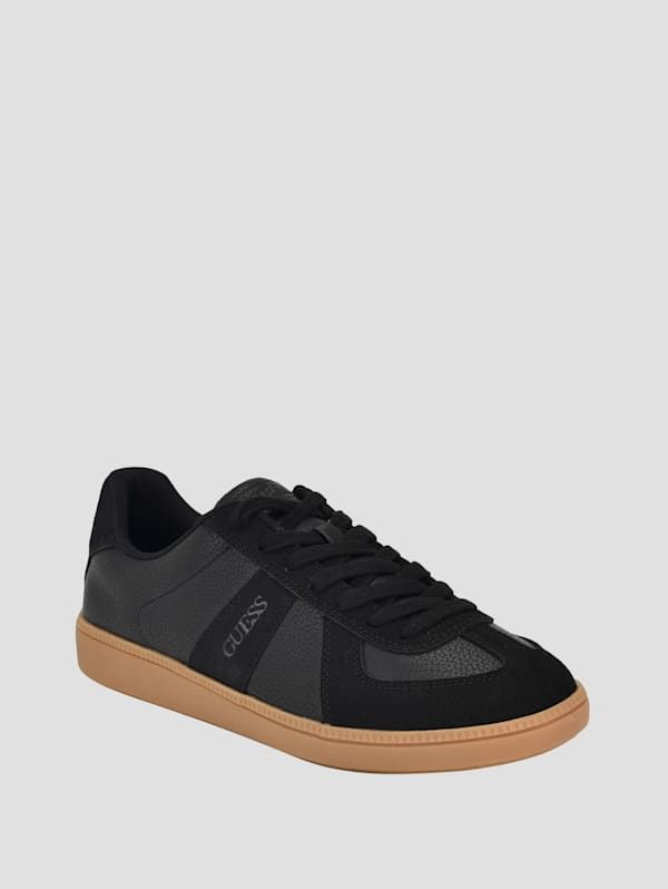 By guess shoes shop