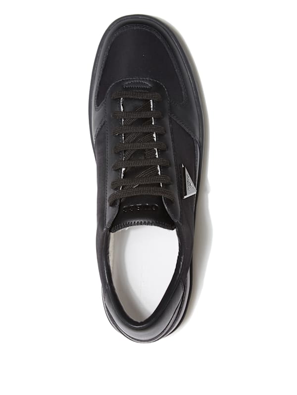Silea Triangle Low Top Sneakers GUESS