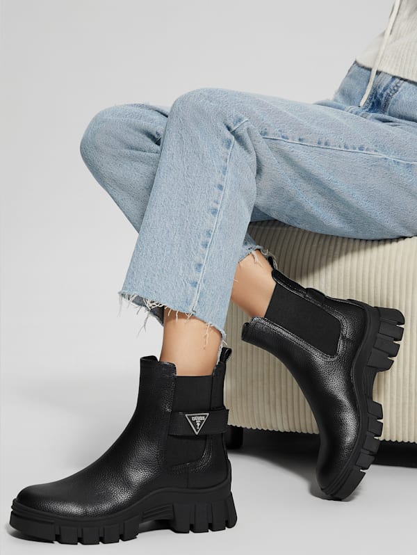 Hensly Triangle Chelsea Bootie | GUESS