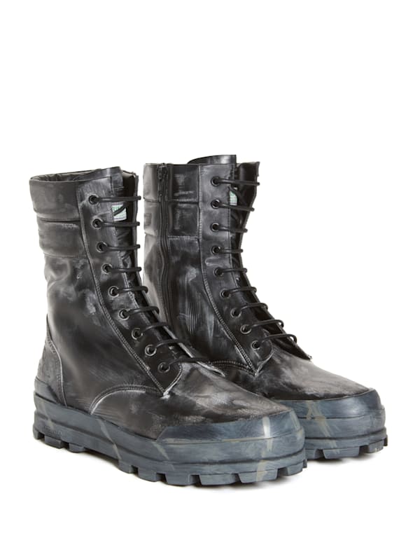 Guess black discount leather boots