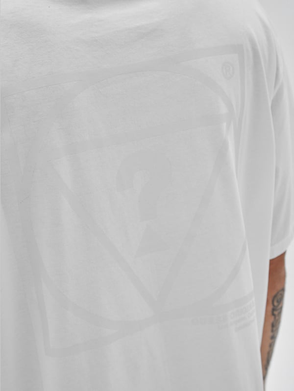 Guess originals oversized triangle logo tee discount