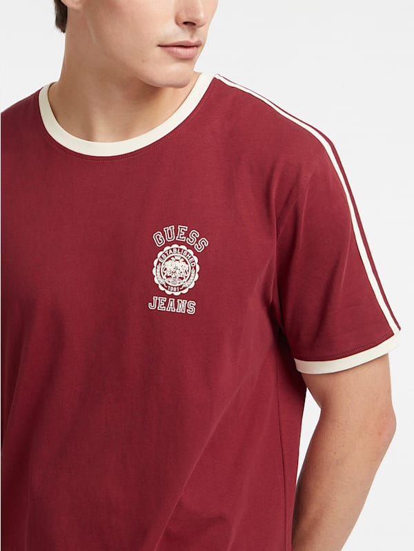 Guess red tee outlet