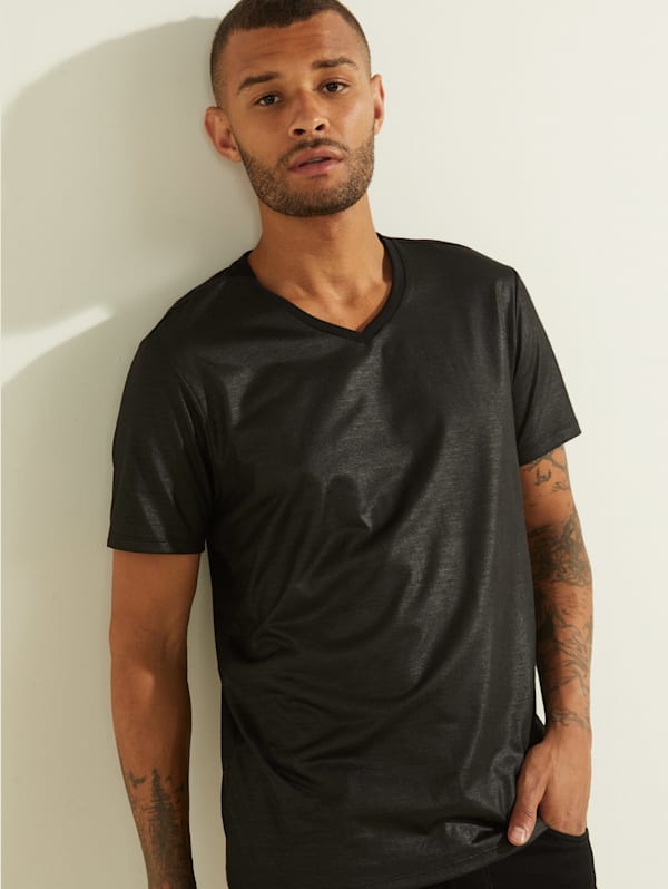 Triumph V-Neck T-Shirt - One Word Slogan T-Shirt - Trendy V-Neck Tee -  Black, S at  Men's Clothing store