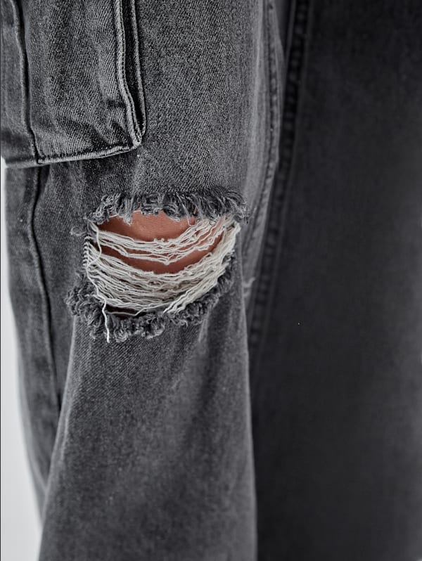 Guess black store ripped jeans