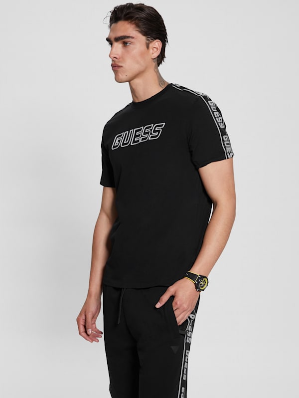 Black guess hot sale tee