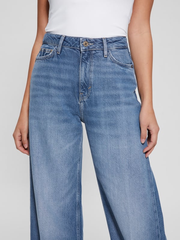 Bellflower Flare Jeans | GUESS