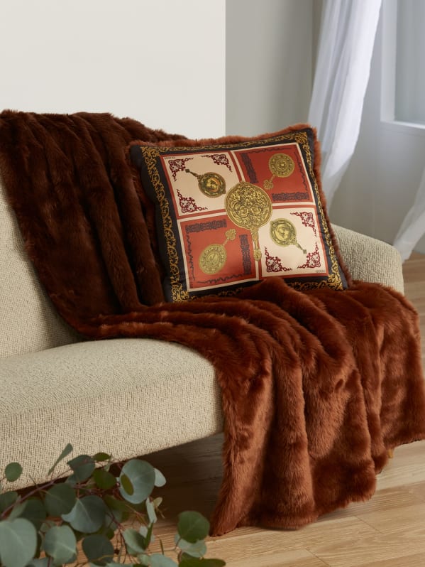 Faux-Fur Pillow | GUESS Faux-Fur Pillow | GUESS