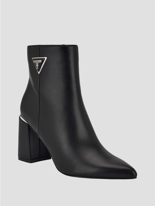 完璧すぎるが故三度も Frenky Pointed Booties | GUESS 靴