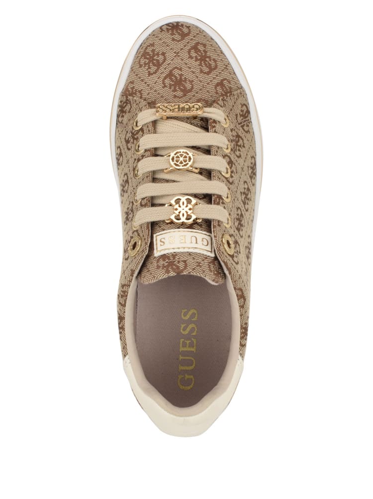 Stasey Quattro G Low-Top Sneakers