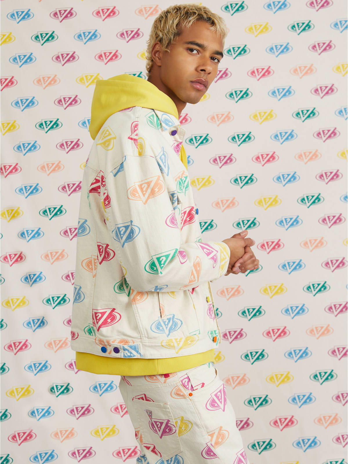 GUESS x J Balvin Oversized Dillion