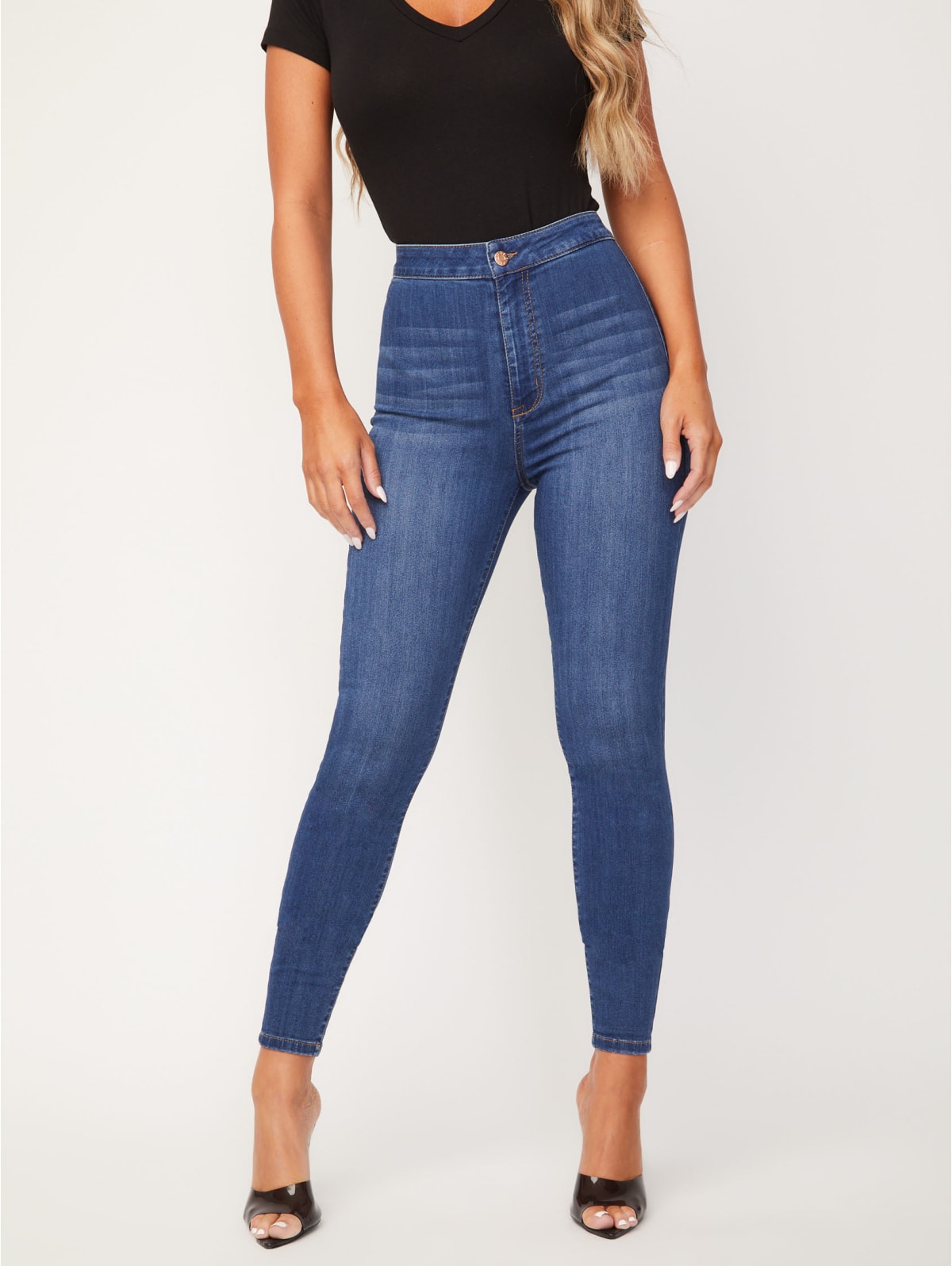 High waisted curvy jeans