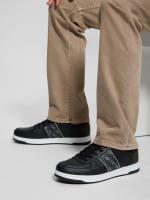 Quattro G Low-Top Sneakers | GUESS