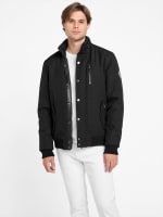 Guess（ゲス）の「GUESS Originals x Betty Boop Fur Jacket
