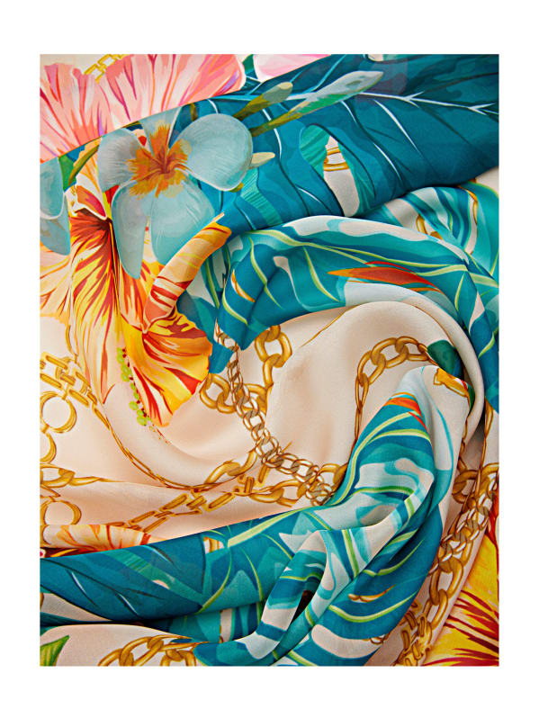 Cassandra Flourad Scarf GUESS Canada