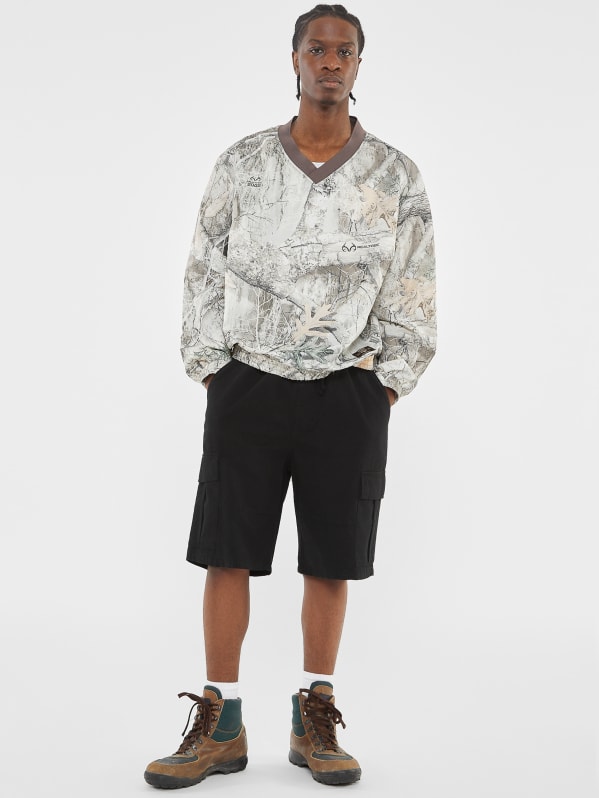 GUESS Originals x RealTree Windbreaker | GUESS