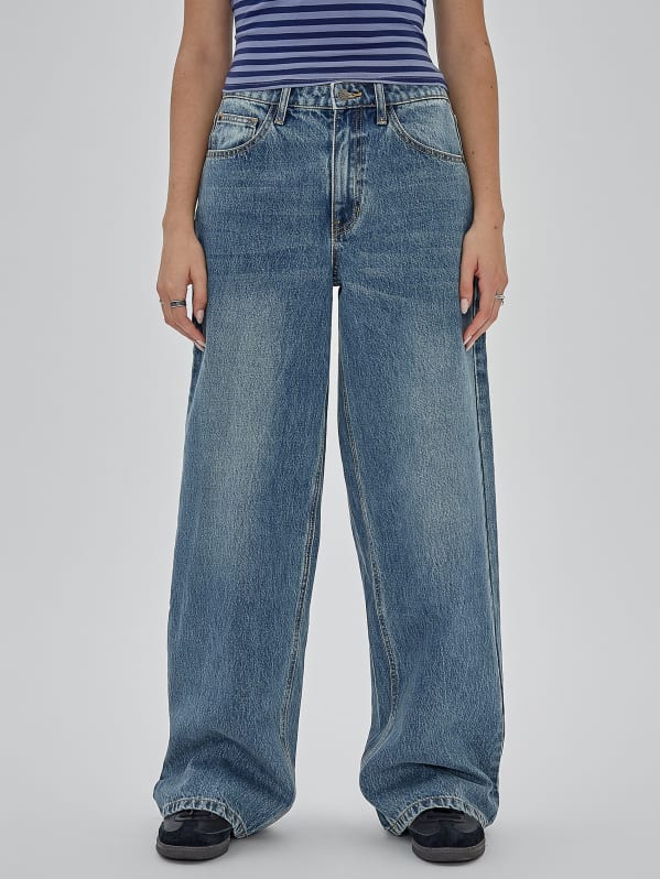 GUESS Originals Kit Flare Jeans