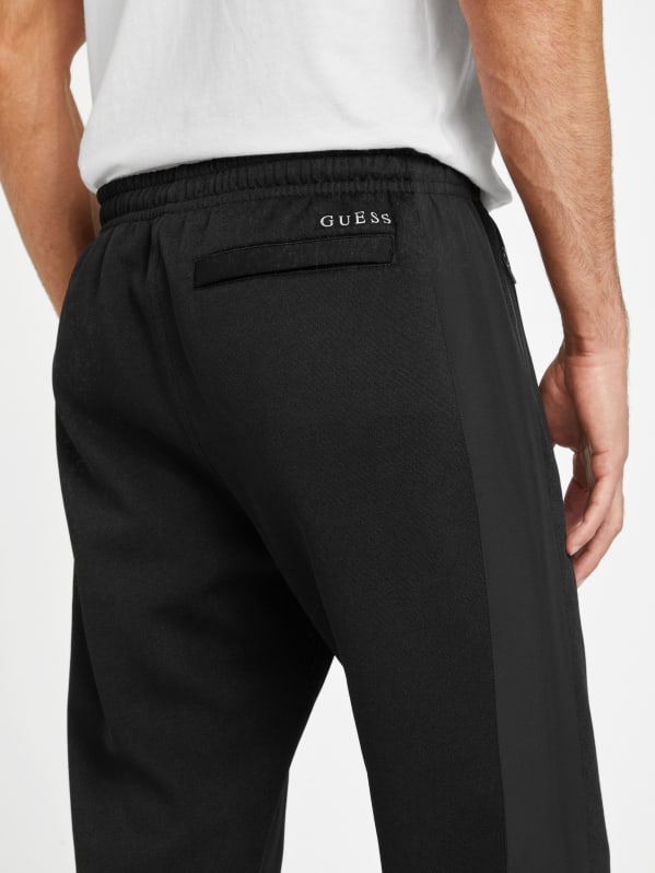 Gustavo sweatpants store