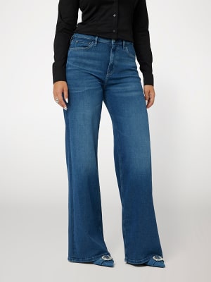 Soldes GUESS Jusqu a 50 sur la collection Jeans Femme