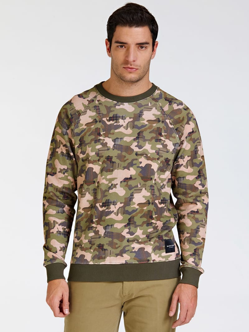 guess camo sweatshirt