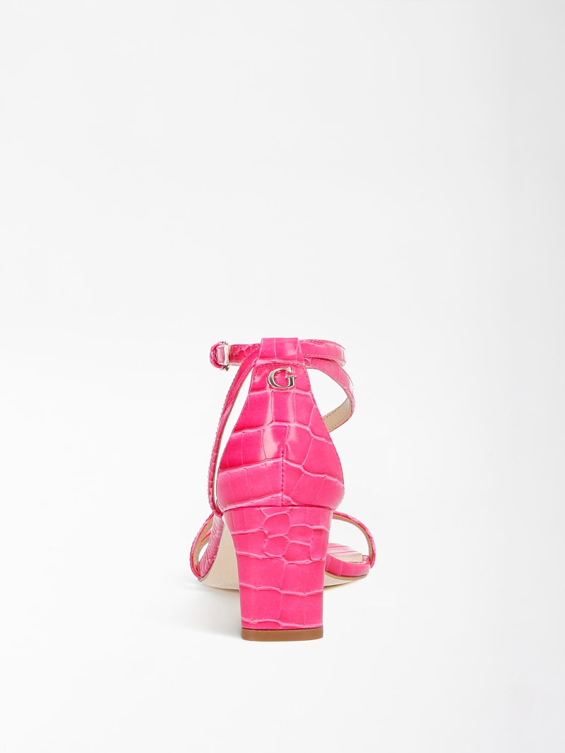 selby flat sandal