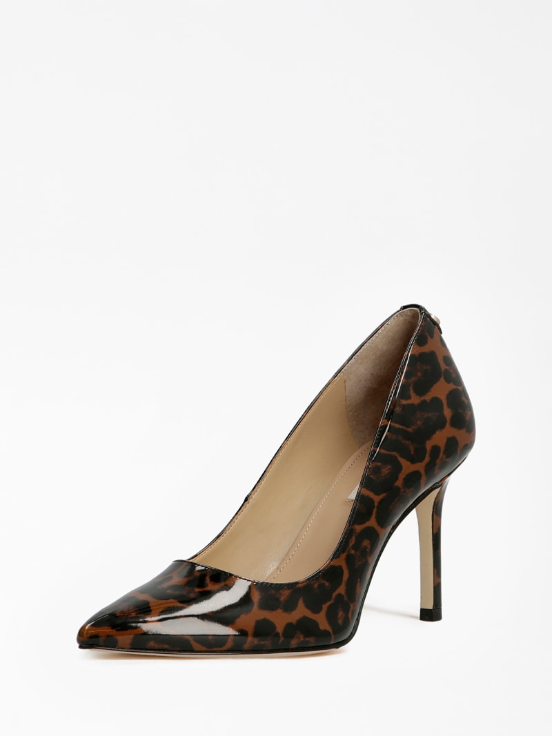 DAFNE PATENT ANIMALIER COURT SHOE | GUESS® Outlet