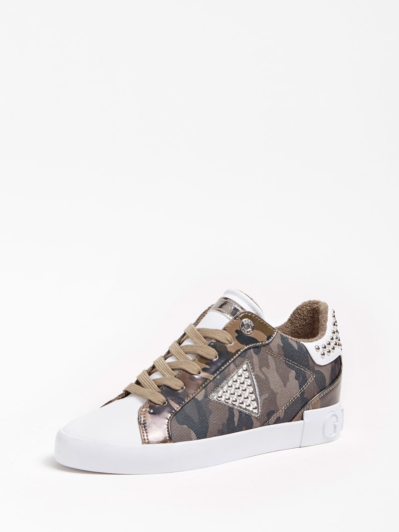 guess sneakers camouflage