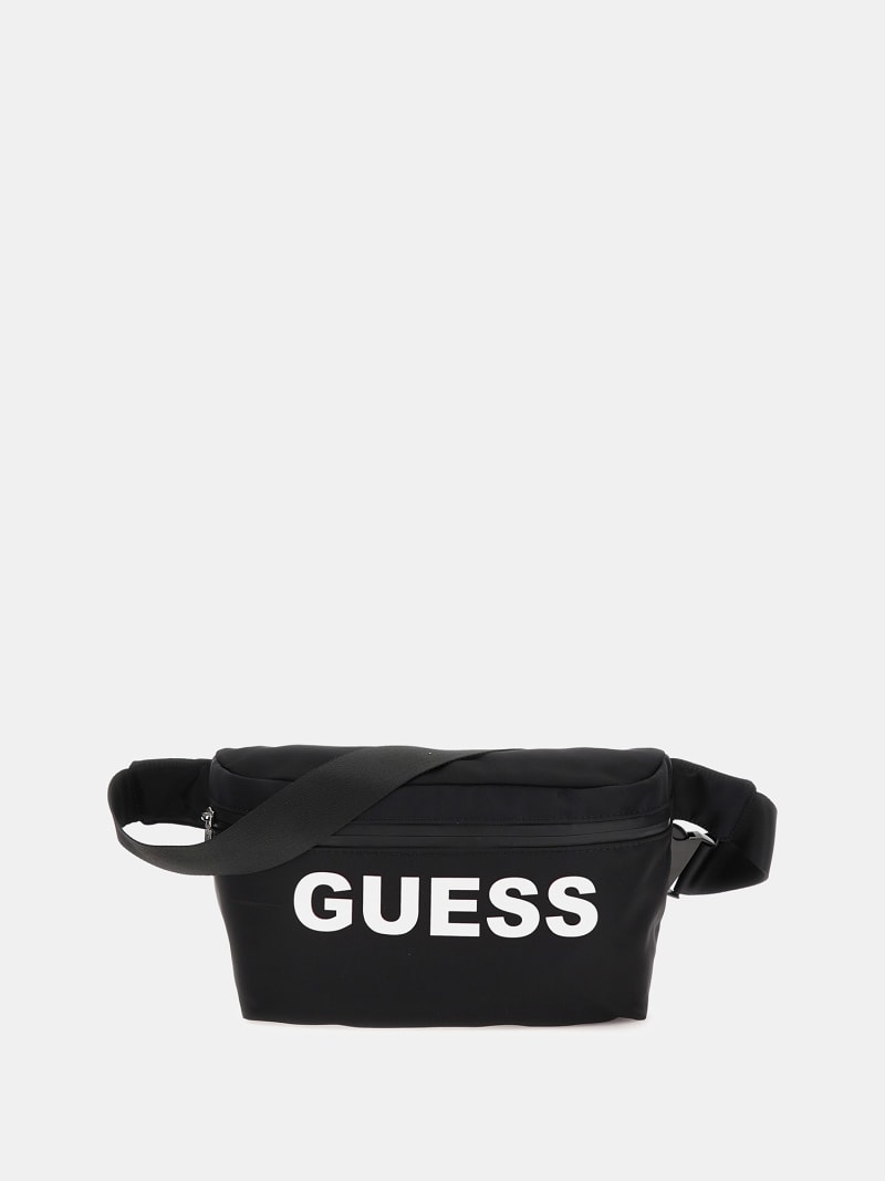 Riñonera Guess original marrón con estampado de G y placa GUESS en mar