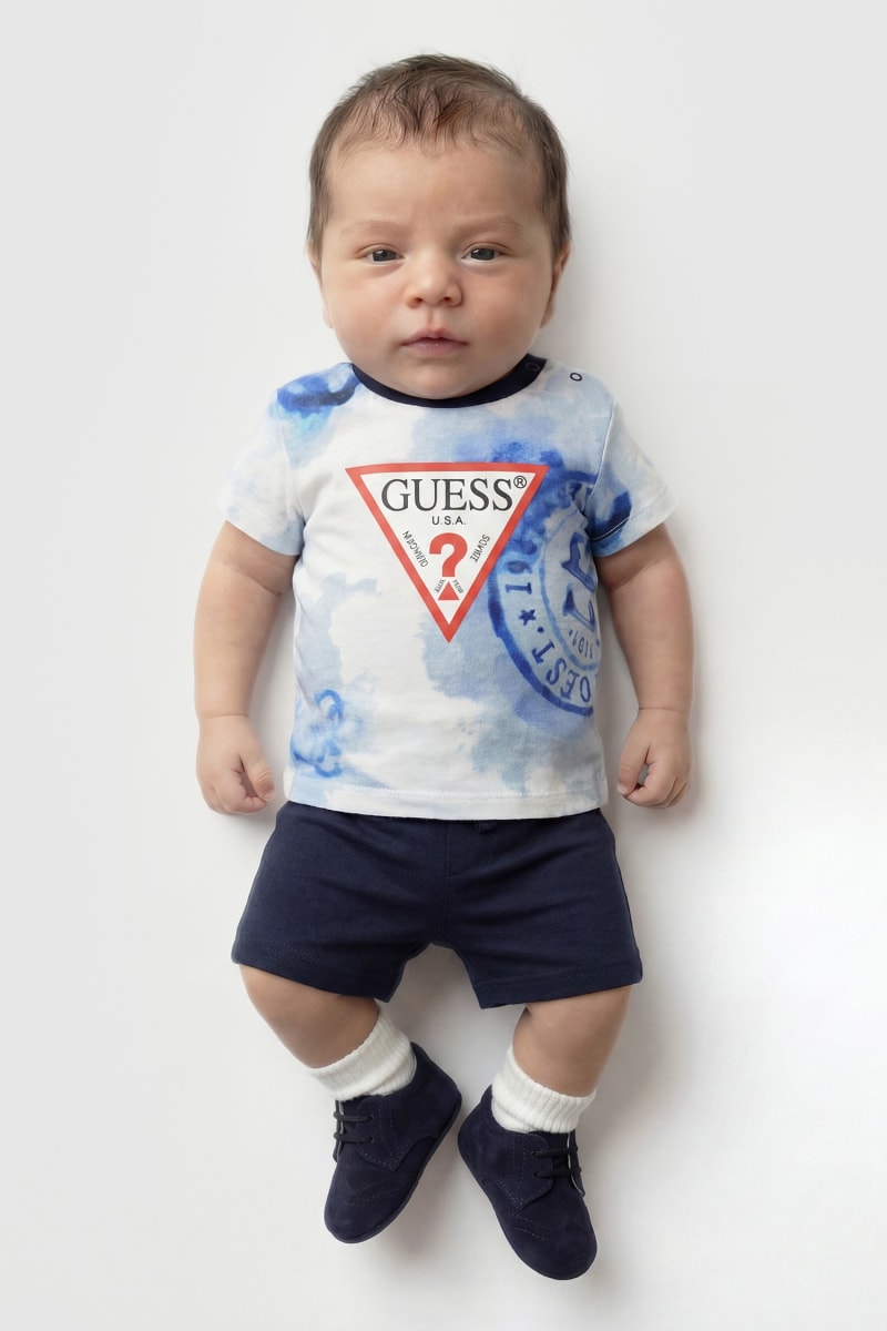 Guess Pantaloncini Bambina In Viscosa Con Stampa Frutta, Orlo Arricciato, Vita Elastica, Taglia 10 Anni