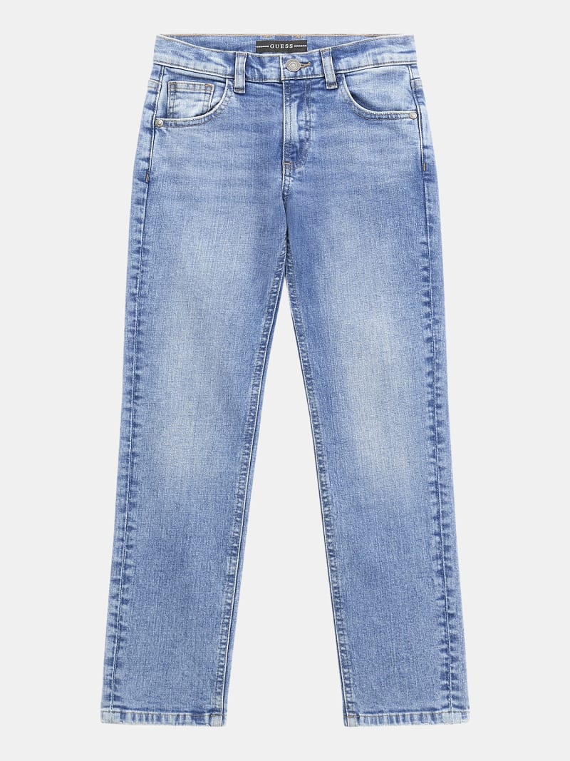 Прямые джинсы с нормальной талией