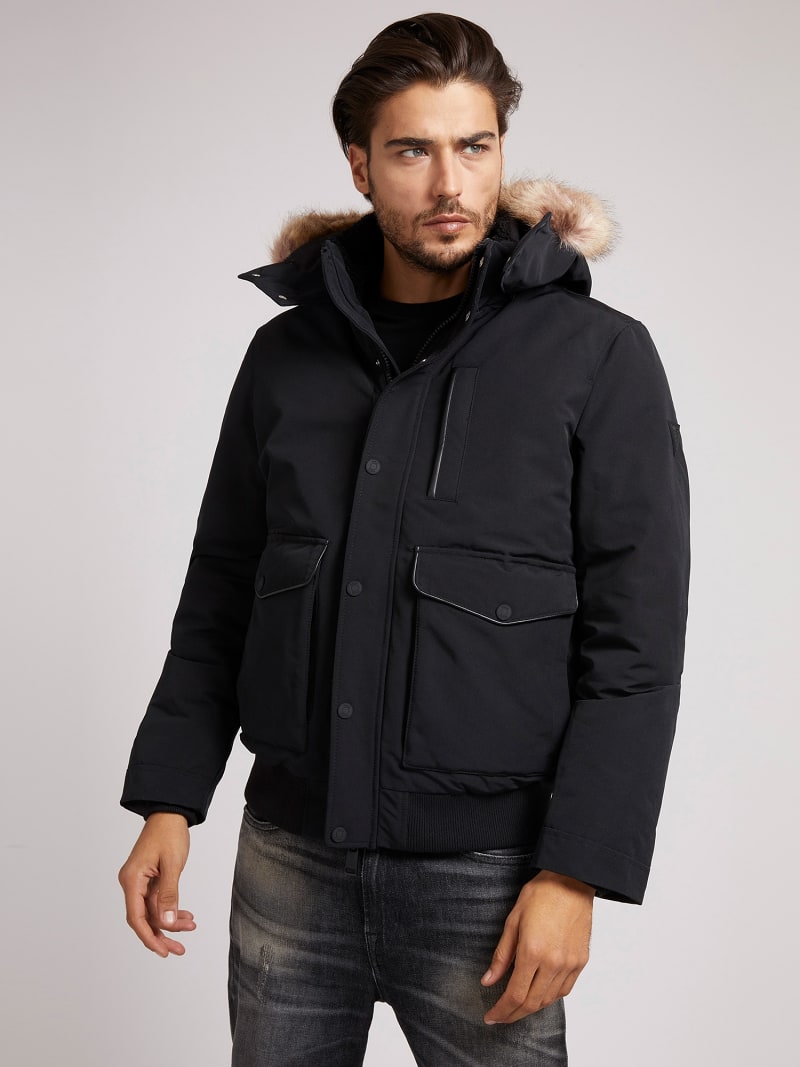 STEPPJACKE MIT KAPUZE