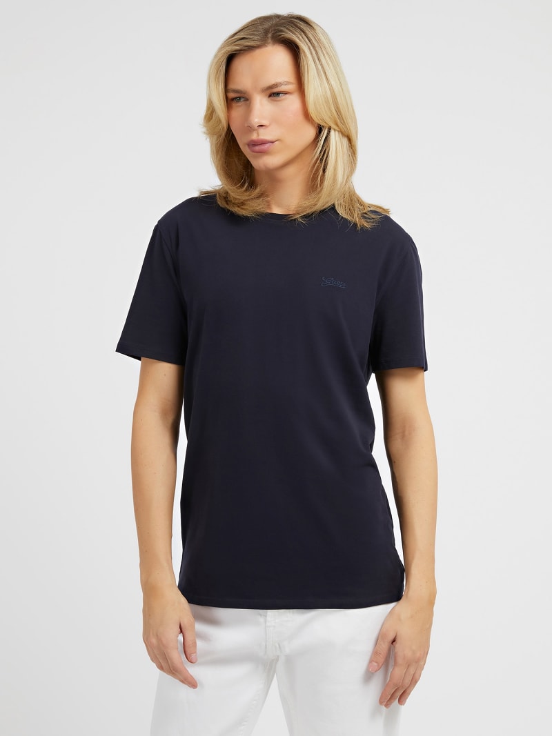 Front embroidered logo t-shirt