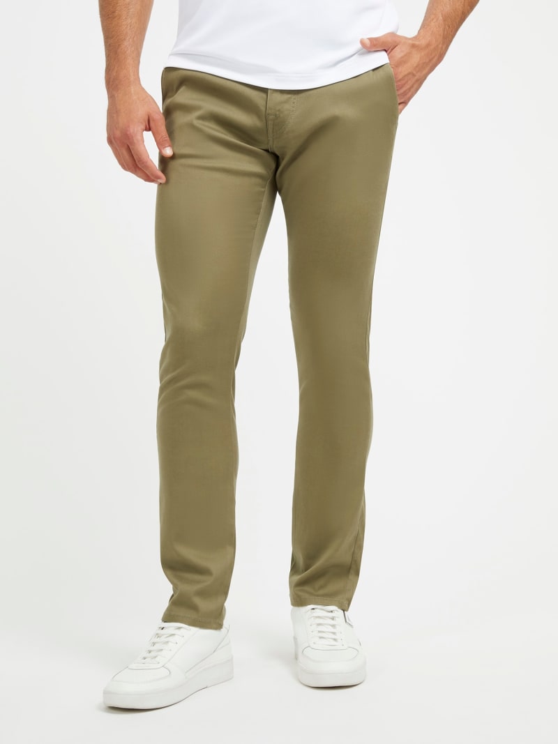 Spodnie fason skinny Mężczyzna | Oficjalna Strona GUESS®