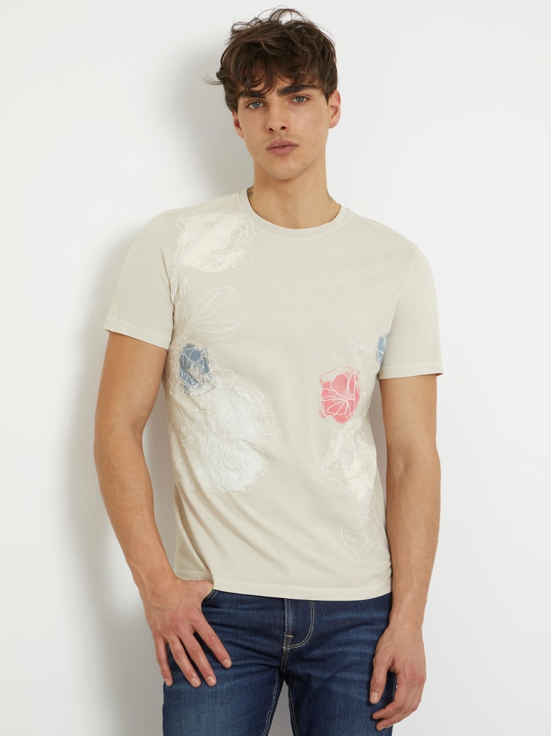 Çiçek nakış işlemeli t-shirt