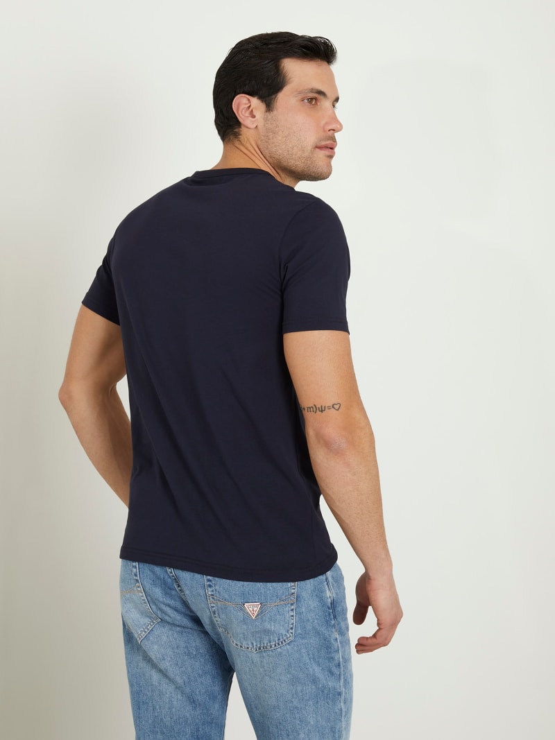 GUESS® Front logo t-shirt