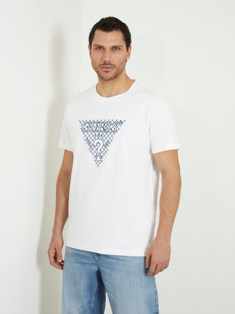 T-shirt com logótipo triângulo bordado