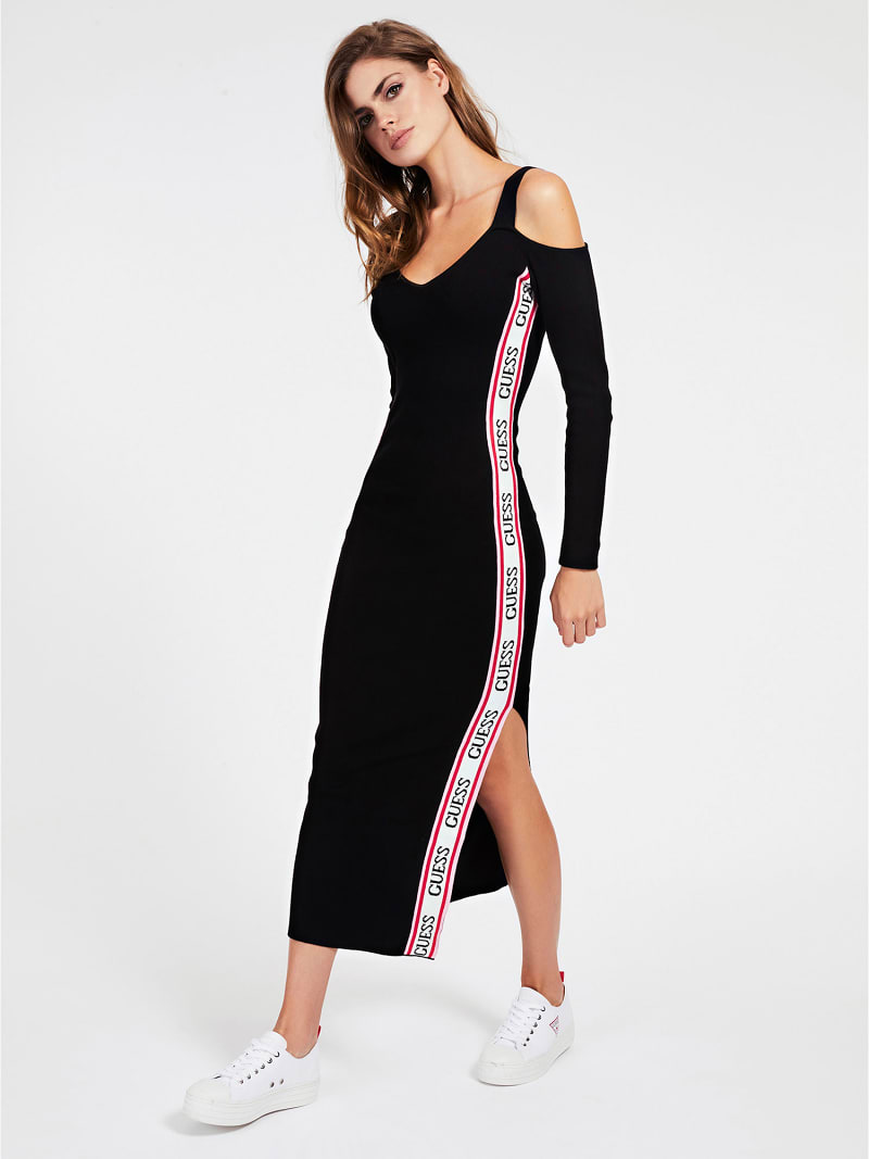 stores that sell long dresses