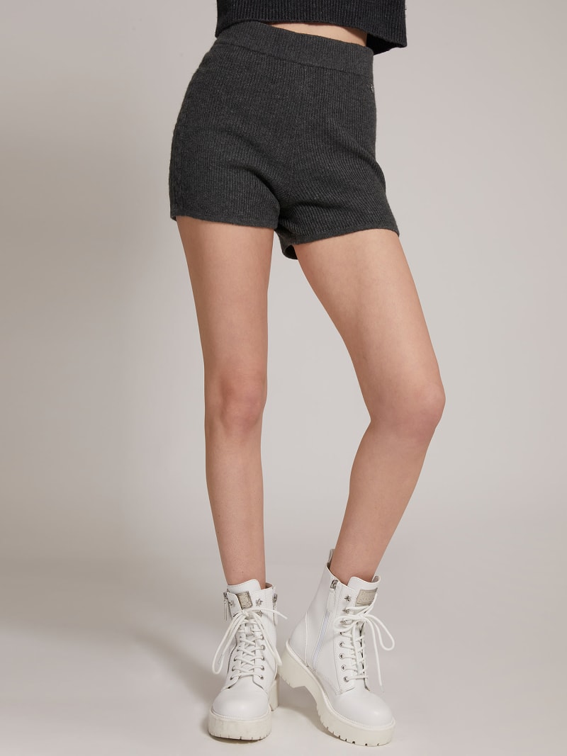 Shorts in best sale maglia