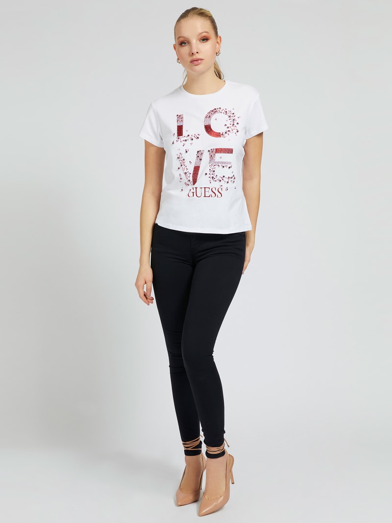 guess maroon shirt