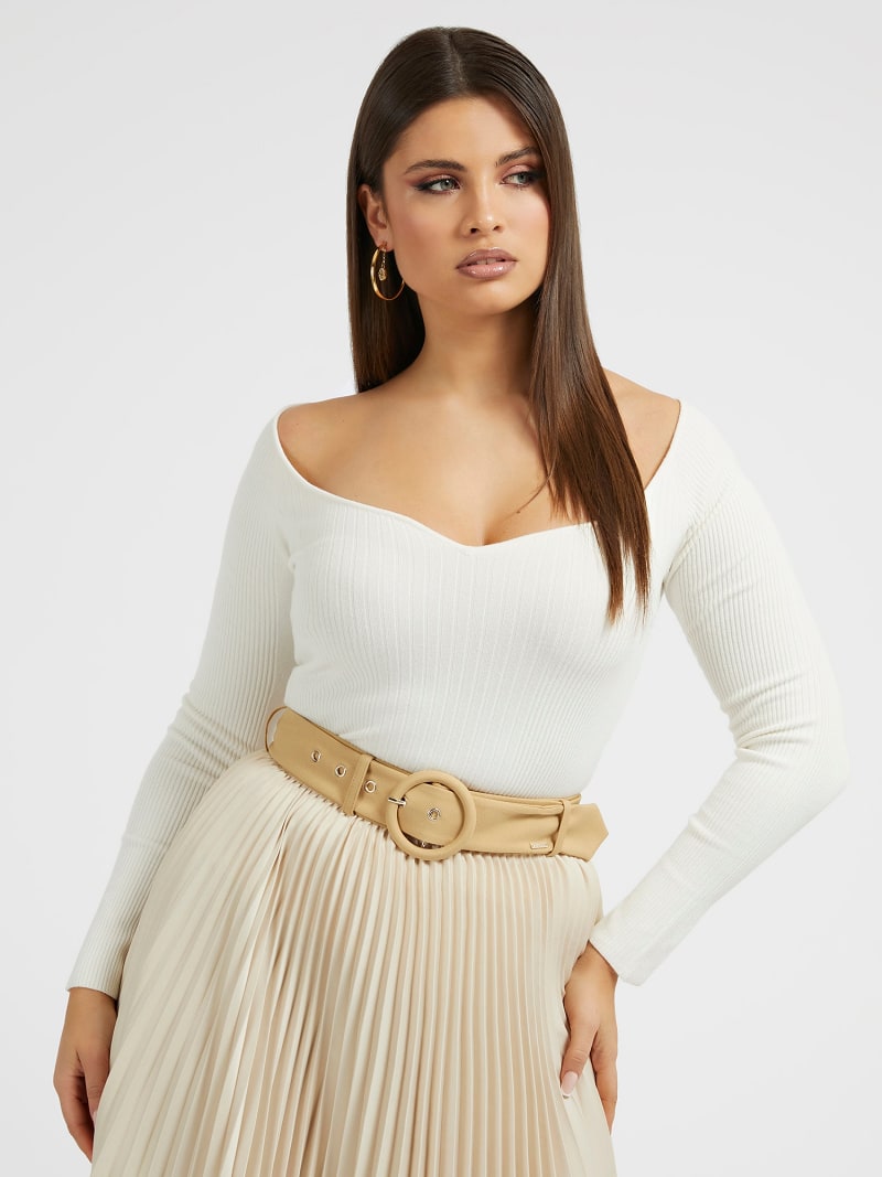 Encolure en coeur on sale