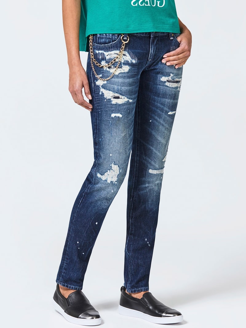 jeans with chain in bottom