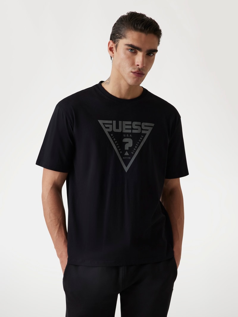 Ucgen logolu t shirt