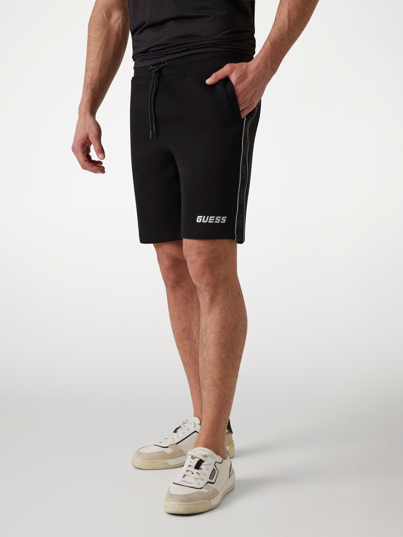 Side logo shorts