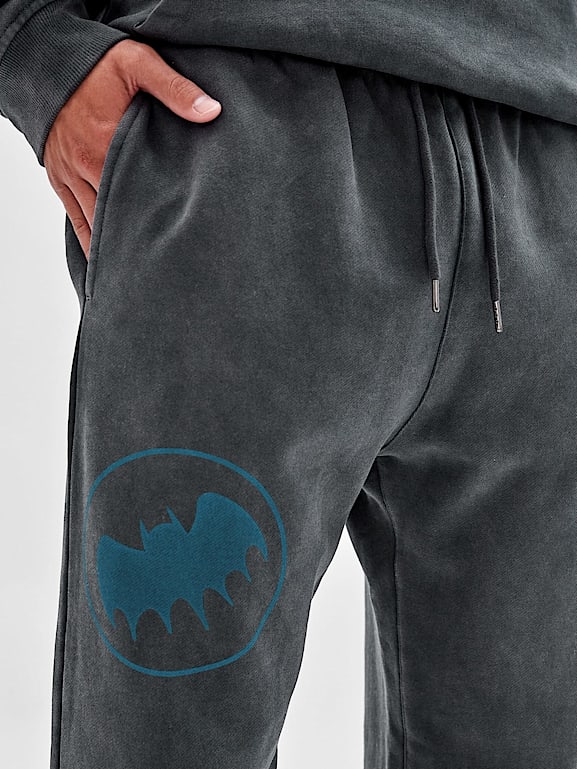 GUESS Batman print jogger pant