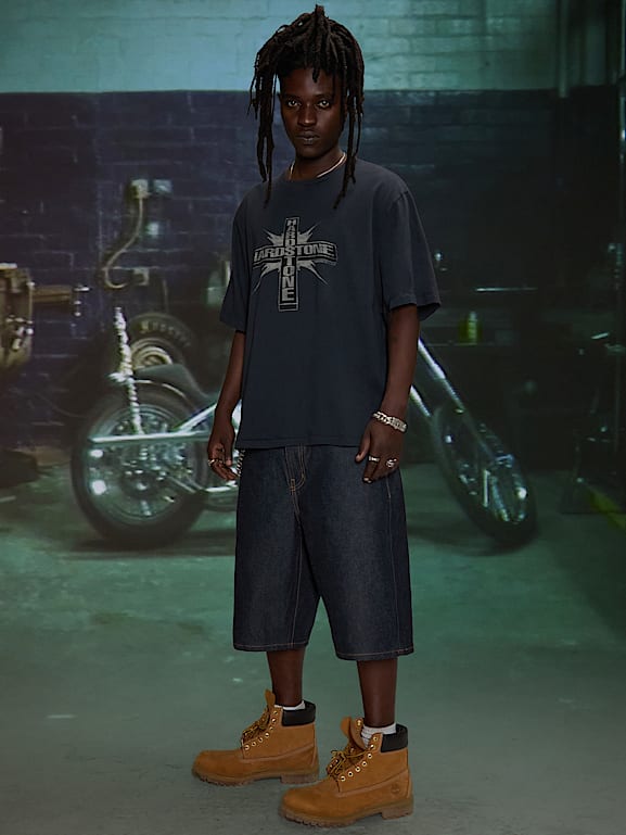 GUESS® HARDSTONE Cross Tee