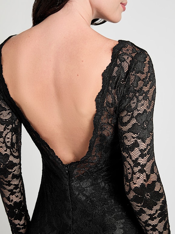 LGB HAWK BLK FLARE SIDE LACE UP 初期 26 66343: Lace Fit and Flare Bridal Dress with Plunging Neckline and