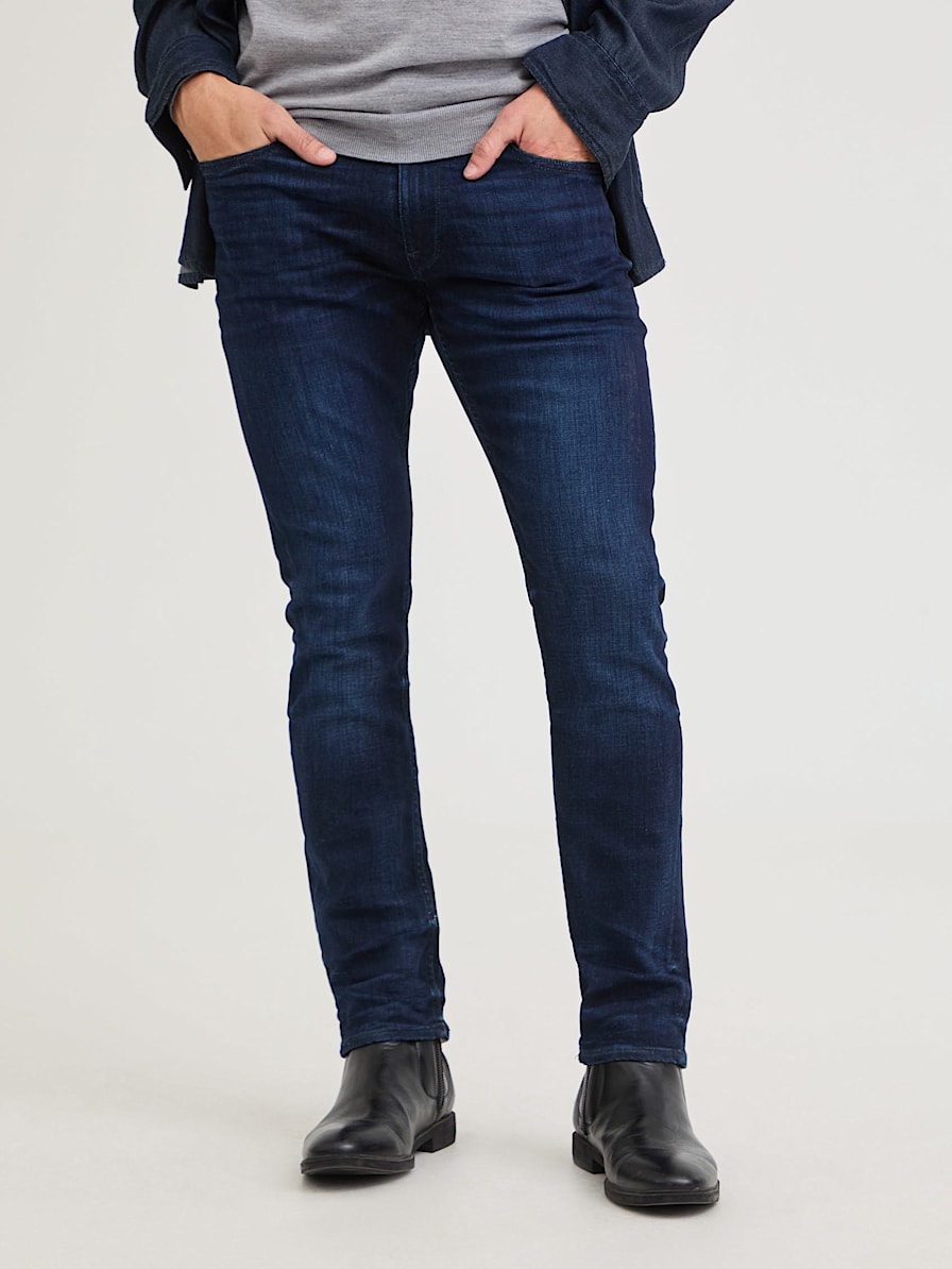 Finnley tapered jeans