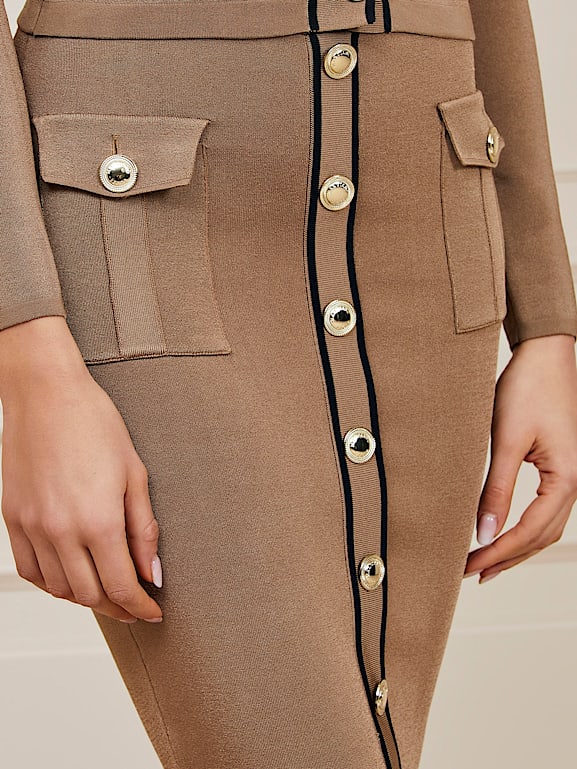 Guess front button skirt clearance